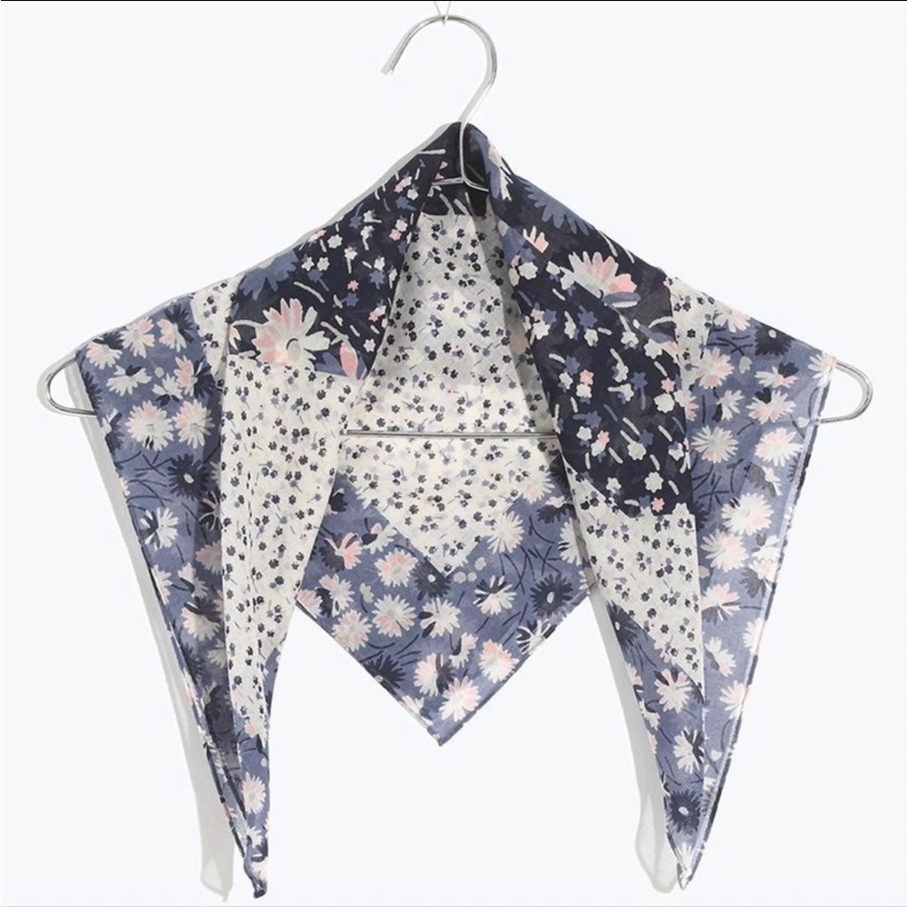 Madewell 100% Cotton Heart Bandana - Picture 14 of 15
